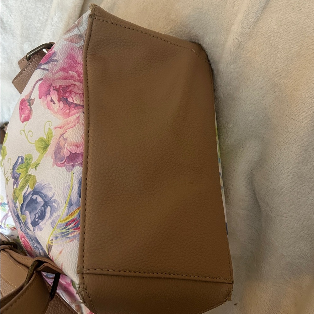 Elliott Lucca Floral Backpack - Picture 4 of 5